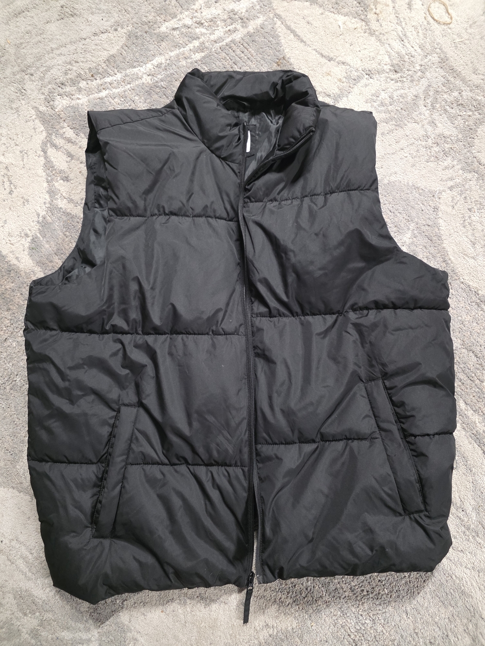 Old Navy Black Quilted Puffer Vest - Insulated Sleeveless Jacket